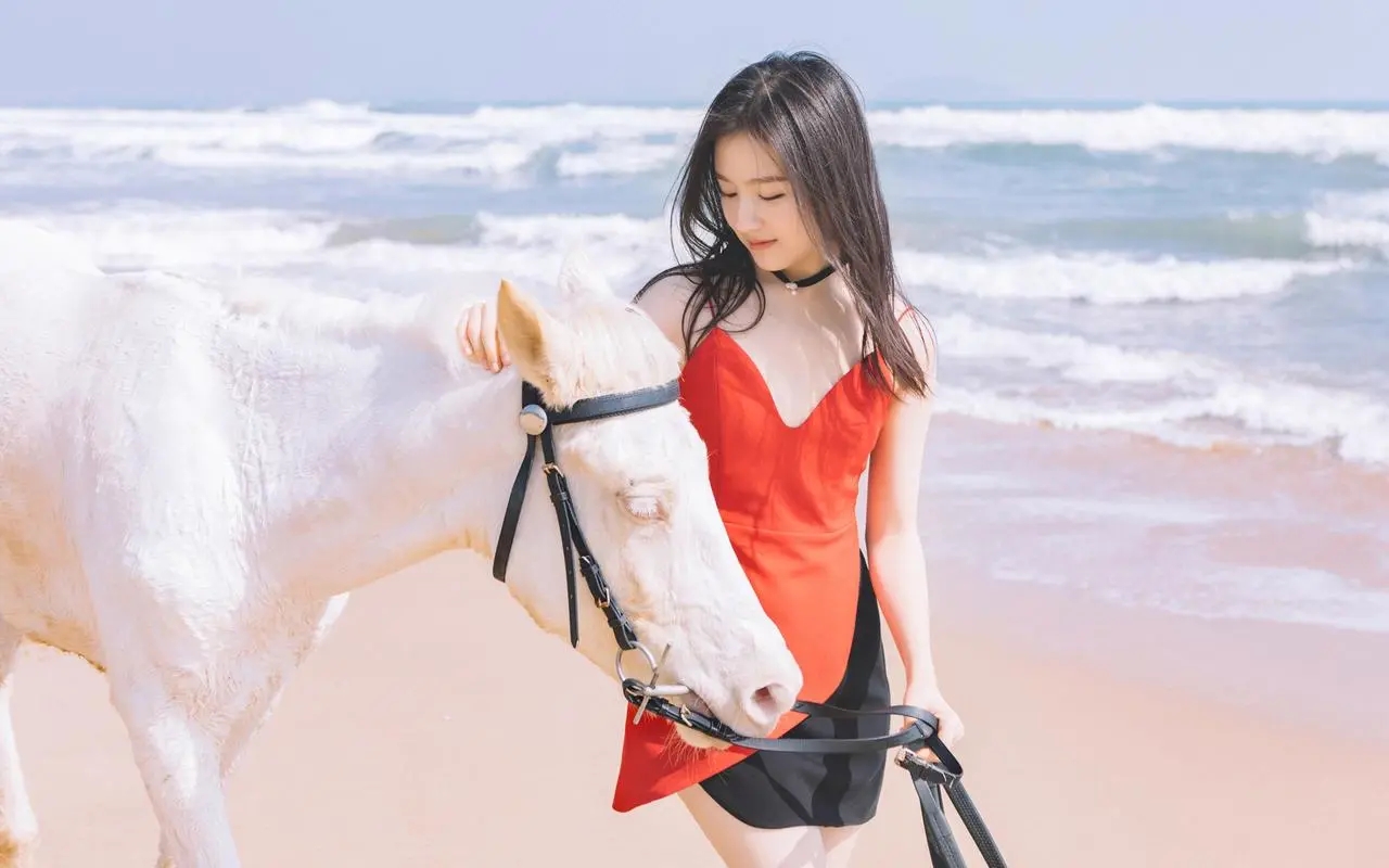  韩漫新篇《海女实习生》土豪免费抢先读！